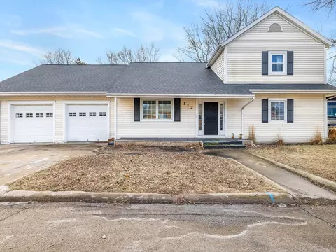 112 E Merchant St, Byron, IL 61010