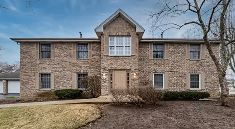 1955 Matthew Ct #B, Elgin, IL 60123
