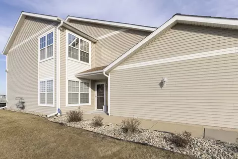 5048 Diane Ct #2, Rockford, IL 61108