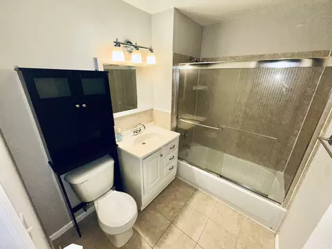 Bath - 2302 W Algonquin Rd #2, Rolling Meadows, IL 60008 photo 1 of 1
