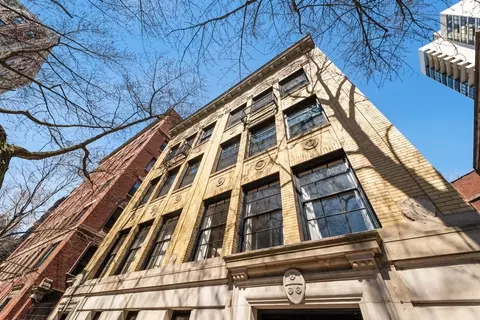422 W Briar Pl #4, Chicago, IL 60657