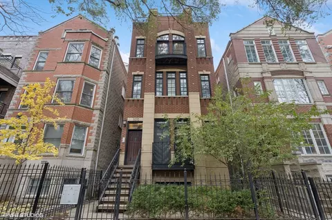 3232 N Seminary Ave #3, Chicago, IL 60657