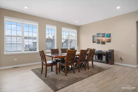 Dining - 3631 Harborside Way, Elgin, IL 60124 photo 3 of 4