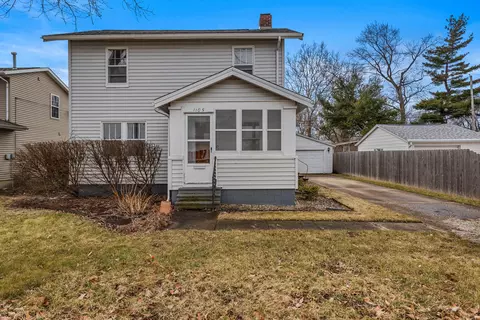 1105 Philo Rd, Urbana, IL 61801
