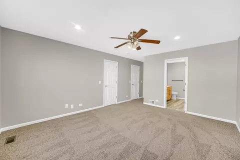 Bedroom - 126 Bay Dr, Itasca, IL 60143 photo 1 of 2