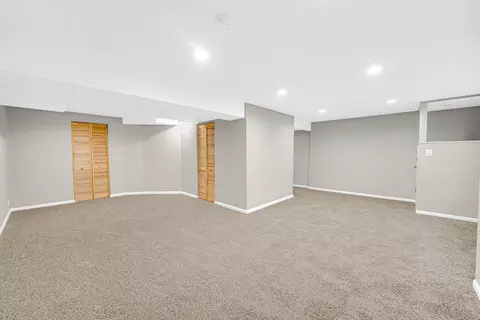 Other - 126 Bay Dr, Itasca, IL 60143 photo 7 of 11