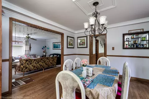 Dining - 1888 Miner St, Des Plaines, IL 60016 photo 2 of 2