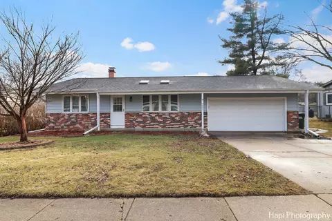 4003 Maple Ave, Mchenry, IL 60050