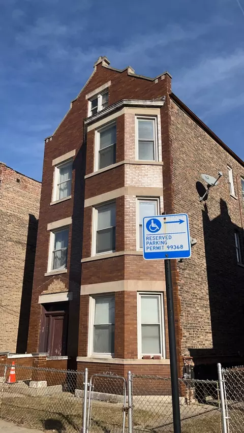 2505 S Central Park Ave, Chicago, IL 60623