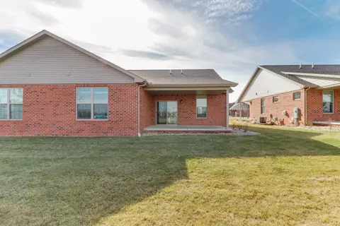 1338 Monterey Pine Dr, Normal, IL 61761 photo 45
