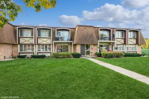 5715 Park Pl #L2, Crestwood, IL 60445