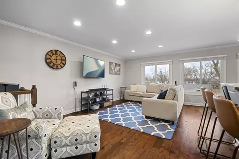 Living - 1345 Blair Ln, Hoffman Estates, IL 60169 photo 1 of 2