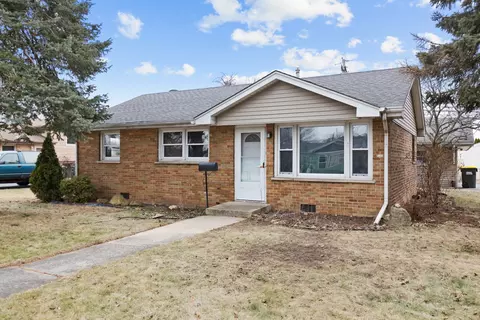 6135 Birmingham St, Chicago Ridge, IL 60415