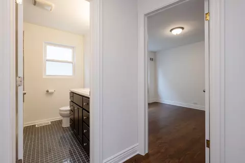 5481 S Cornell Ave #E, Chicago, IL 60615 photo 10