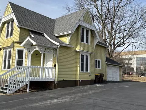 Exterior - 122 E 2nd St, Belvidere, IL 61008 photo 3 of 3