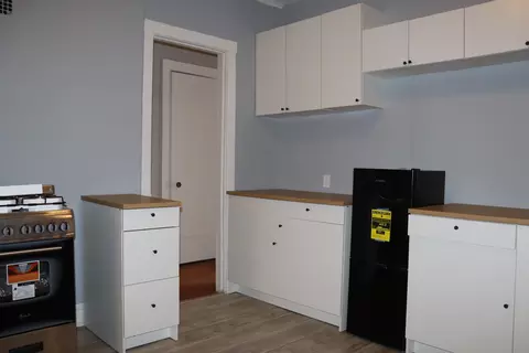 Kitchen - 2219 E 70th St #2D, Chicago, IL 60649 photo 3 of 3