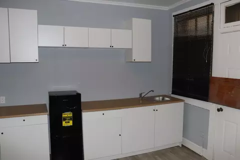 Kitchen - 2219 E 70th St #2D, Chicago, IL 60649 photo 1 of 3