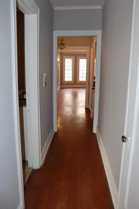 Entry Way - 2219 E 70th St #2D, Chicago, IL 60649 photo 1 of 1