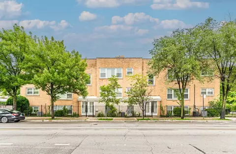 4507 N Central Ave #202, Chicago, IL 60630