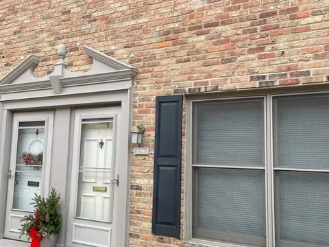 1786 Sessions Walk, Hoffman Estates, IL 60169