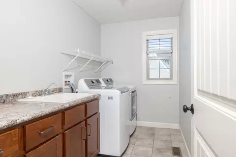 3 Litta Ct, Bloomington, IL 61704 photo 32