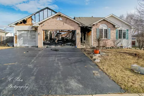 628 Par Pl, Belvidere, IL 61008