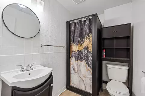Bath - 480 E Birch St, Kankakee, IL 60901 photo 1 of 2