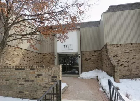 7333 Grand Ave #101, Downers Grove, IL 60516