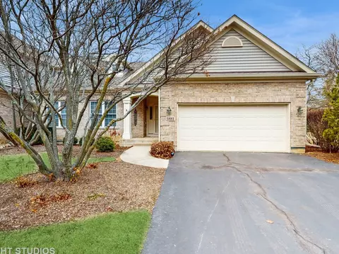 3881 Willow View Dr, Lake In The Hills, IL 60156