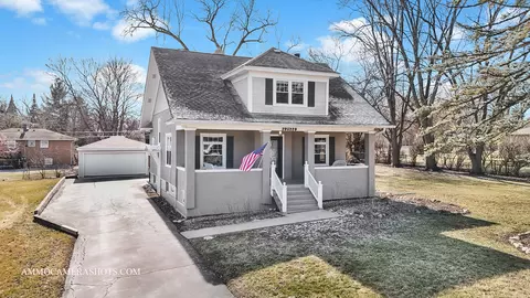 29 W229 National St, West Chicago, IL 60185