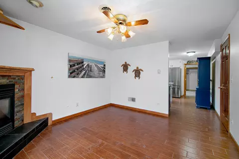 Living - 299 E 4th Ave, New Lenox, IL 60451 photo 4 of 4