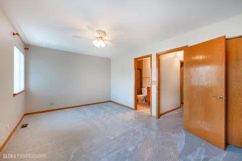721 Morris Ct, Lakemoor, IL 60051 photo 10