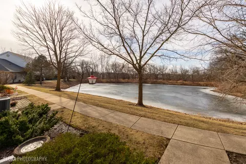 721 Morris Ct, Lakemoor, IL 60051 photo 17