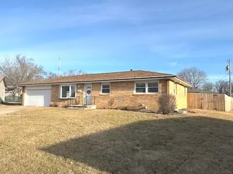 5 Hundman Ct, Normal, IL 61761 photo 2