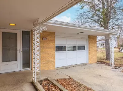Exterior - 203 E Cemetery Ave, Chenoa, IL 61726 photo 4 of 5