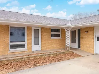 Exterior - 203 E Cemetery Ave, Chenoa, IL 61726 photo 3 of 5