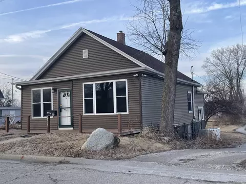 2012 Libby St, Ottawa, IL 61350 photo 2