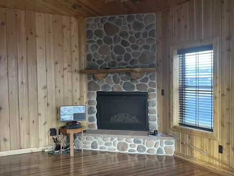 2012 Libby St, Ottawa, IL 61350 photo 3