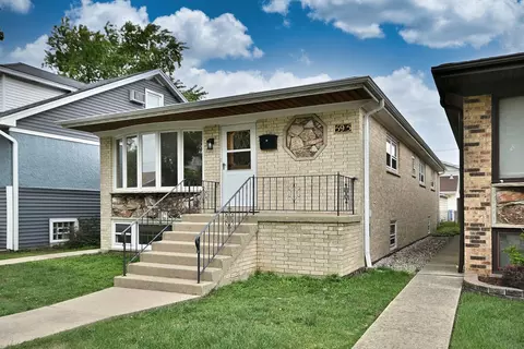 5915 N Manton Ave, Chicago, IL 60646