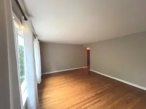 556 Barton Ave, Evanston, IL 60202 photo 9
