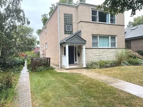 556 Barton Ave, Evanston, IL 60202