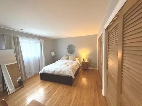 556 Barton Ave, Evanston, IL 60202 photo 25