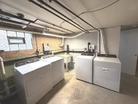 556 Barton Ave, Evanston, IL 60202 photo 40