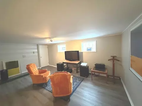 556 Barton Ave, Evanston, IL 60202 photo 32