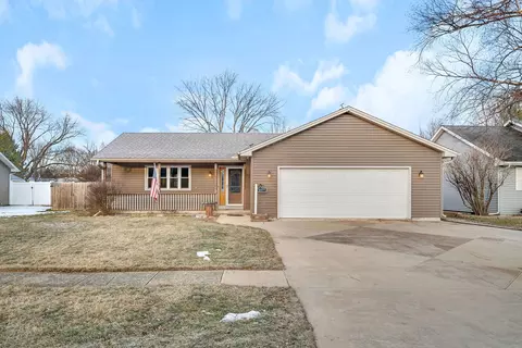 1177 King Arthur Ln, Bourbonnais, IL 60914