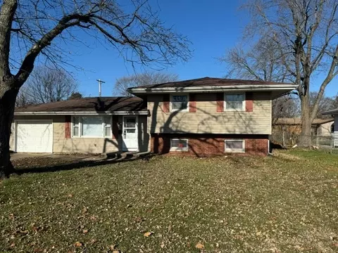 143 W Bond St, Morton, IL 61550