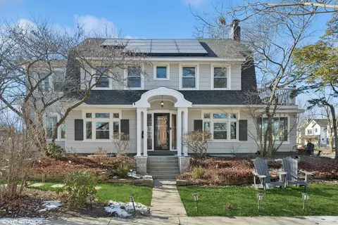 1001 Greenleaf Ave, Wilmette, IL 60091