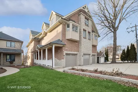 6 N048 Riverside Dr, Saint Charles, IL 60174