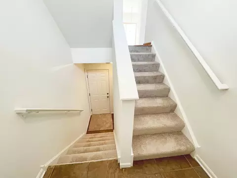 Entry Way - 2417 Daybreak Ct, Elgin, IL 60123 photo 3 of 3