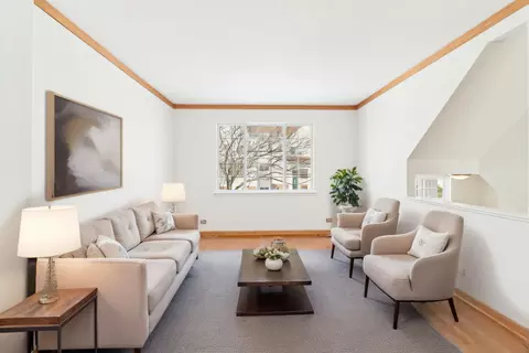 Living - 2417 Daybreak Ct, Elgin, IL 60123 photo 1 of 3